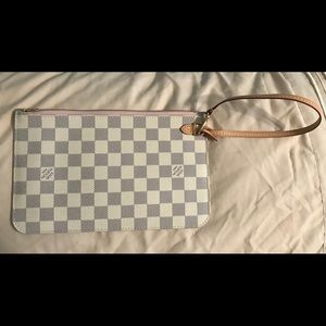 Azure Damier GM Neverfull Pouch
